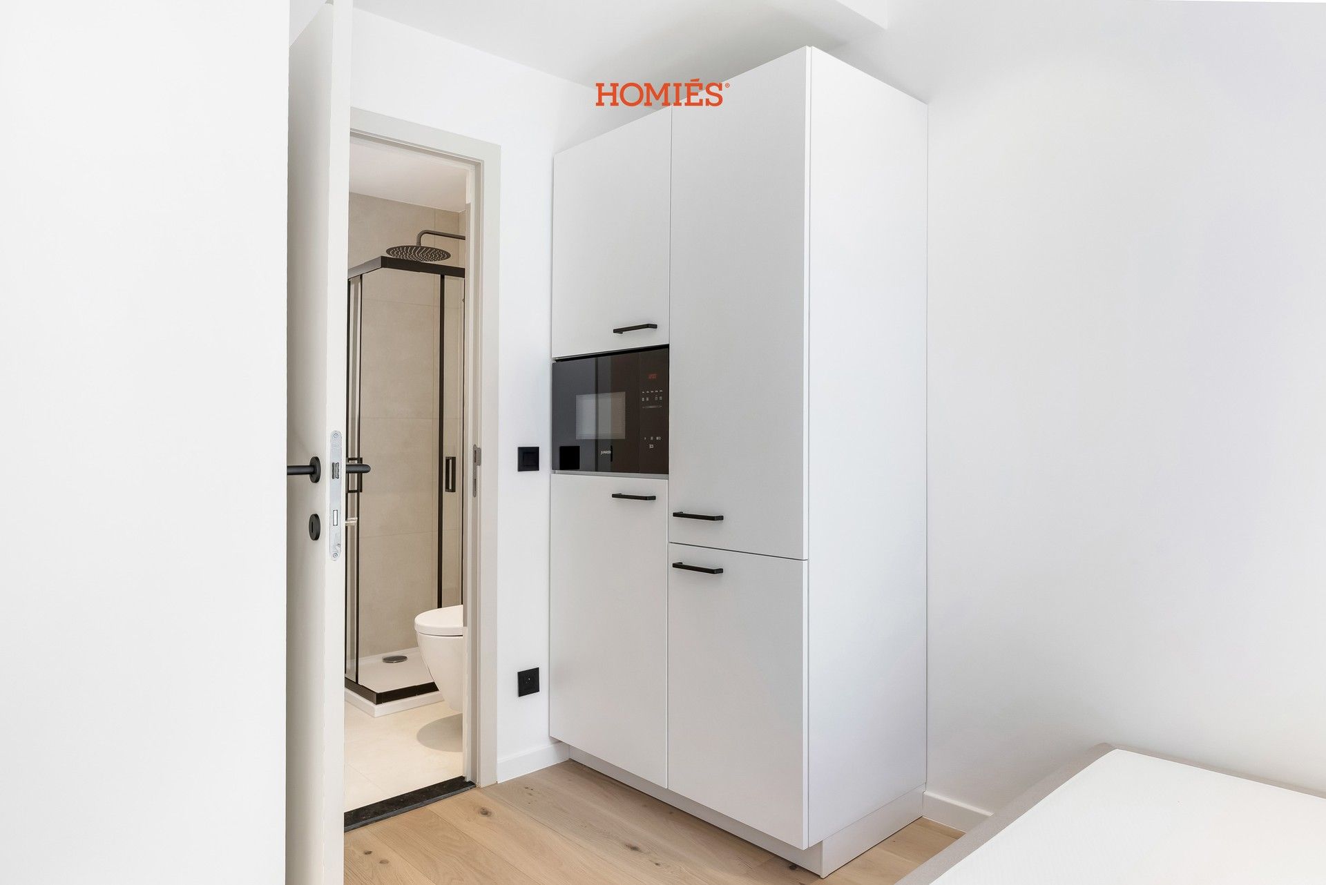Opbrengsteigendom: 18 kamers, 3 studio's & een appartement foto 11