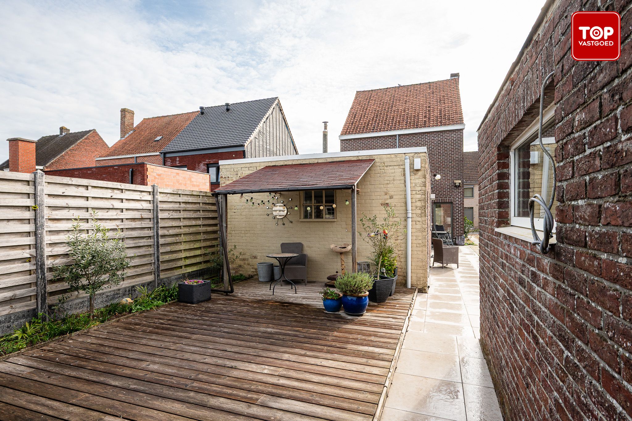 Halfopen woning met leuke tuin in centrum eeklo foto 24