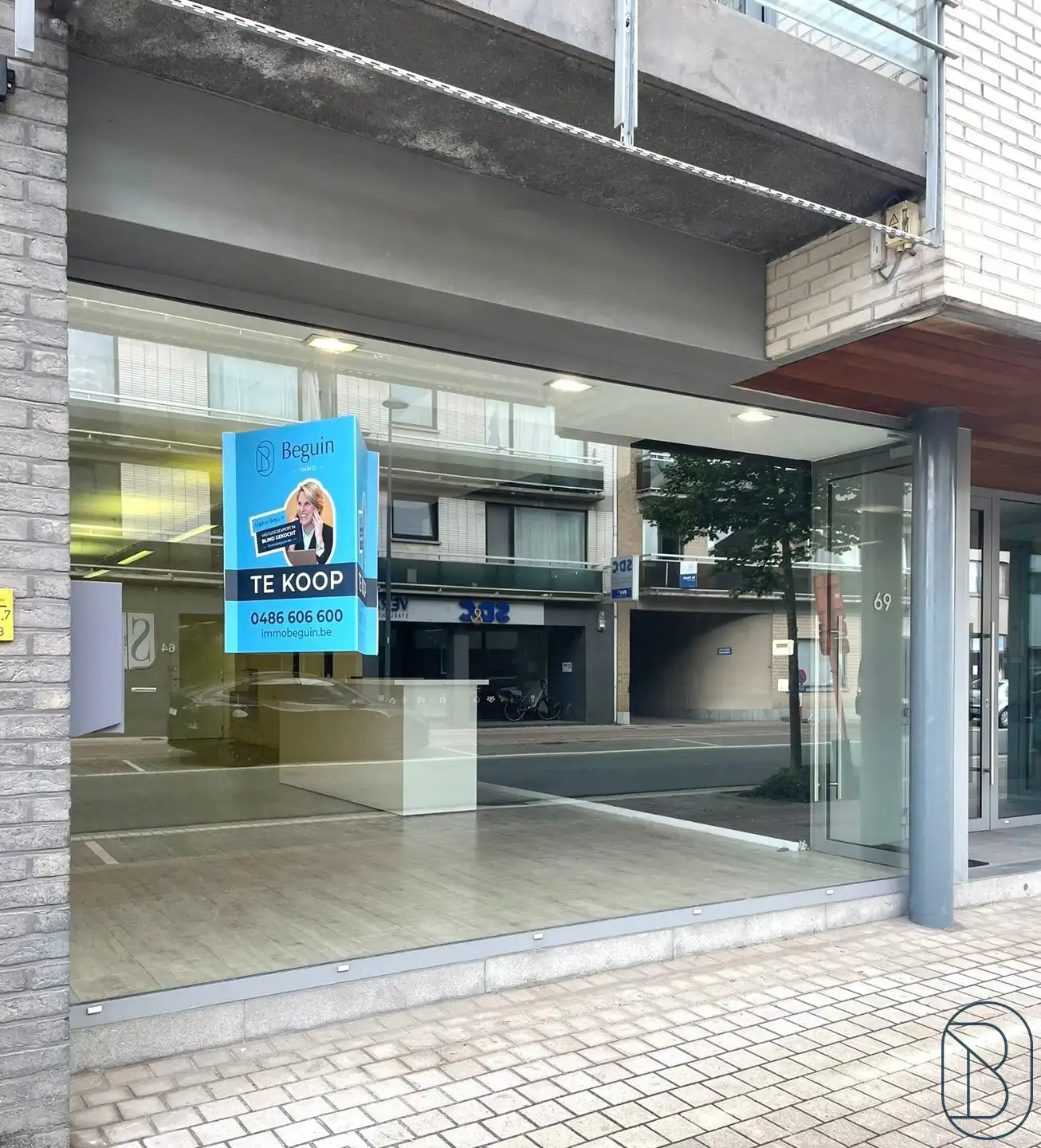 TOPgelegen leuke handelsruimte met 2 parkeerplaatsen!  foto 6