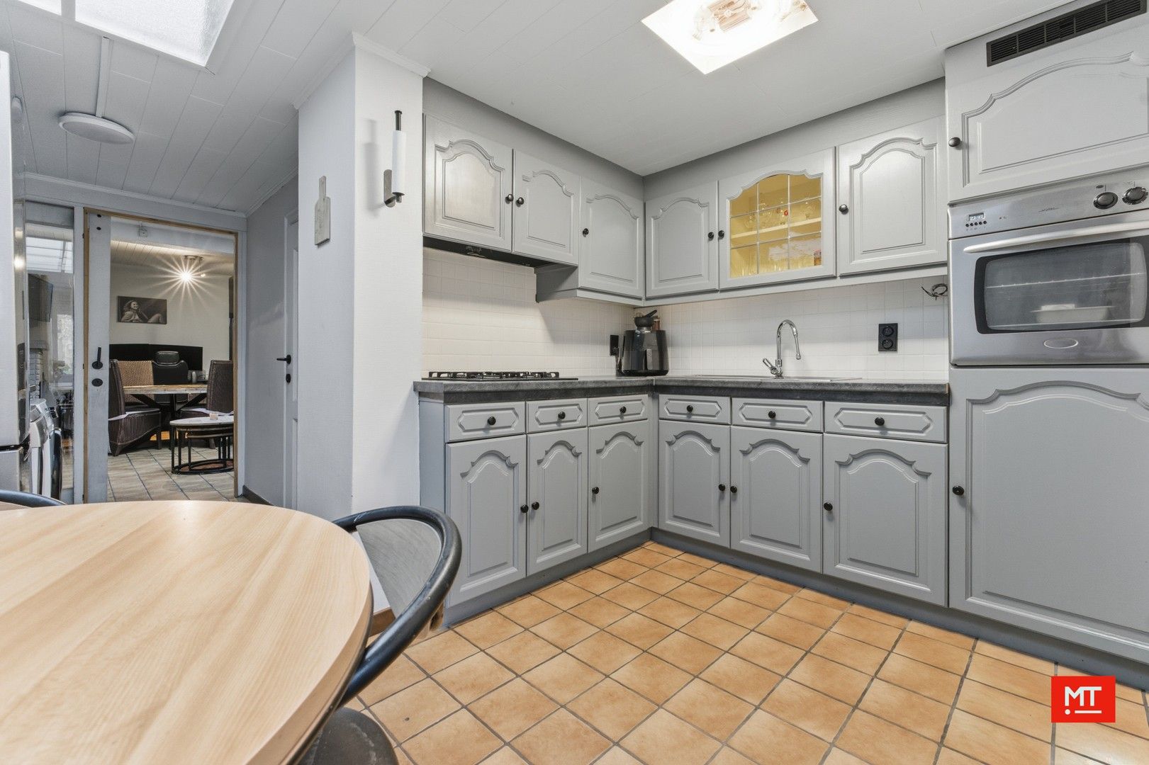 Woning te koop met 2 slaapkamers te Roeselare foto 6