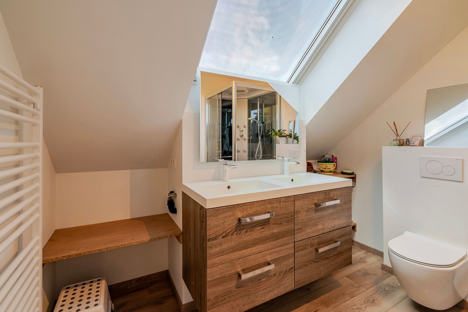 Instapklare woning met 6 slaapkamers en 2 badkamers  foto 18