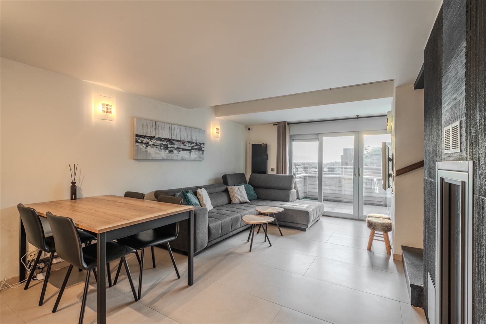 Instapklaar Duplexappartement in Centrum Middelkerk foto 4