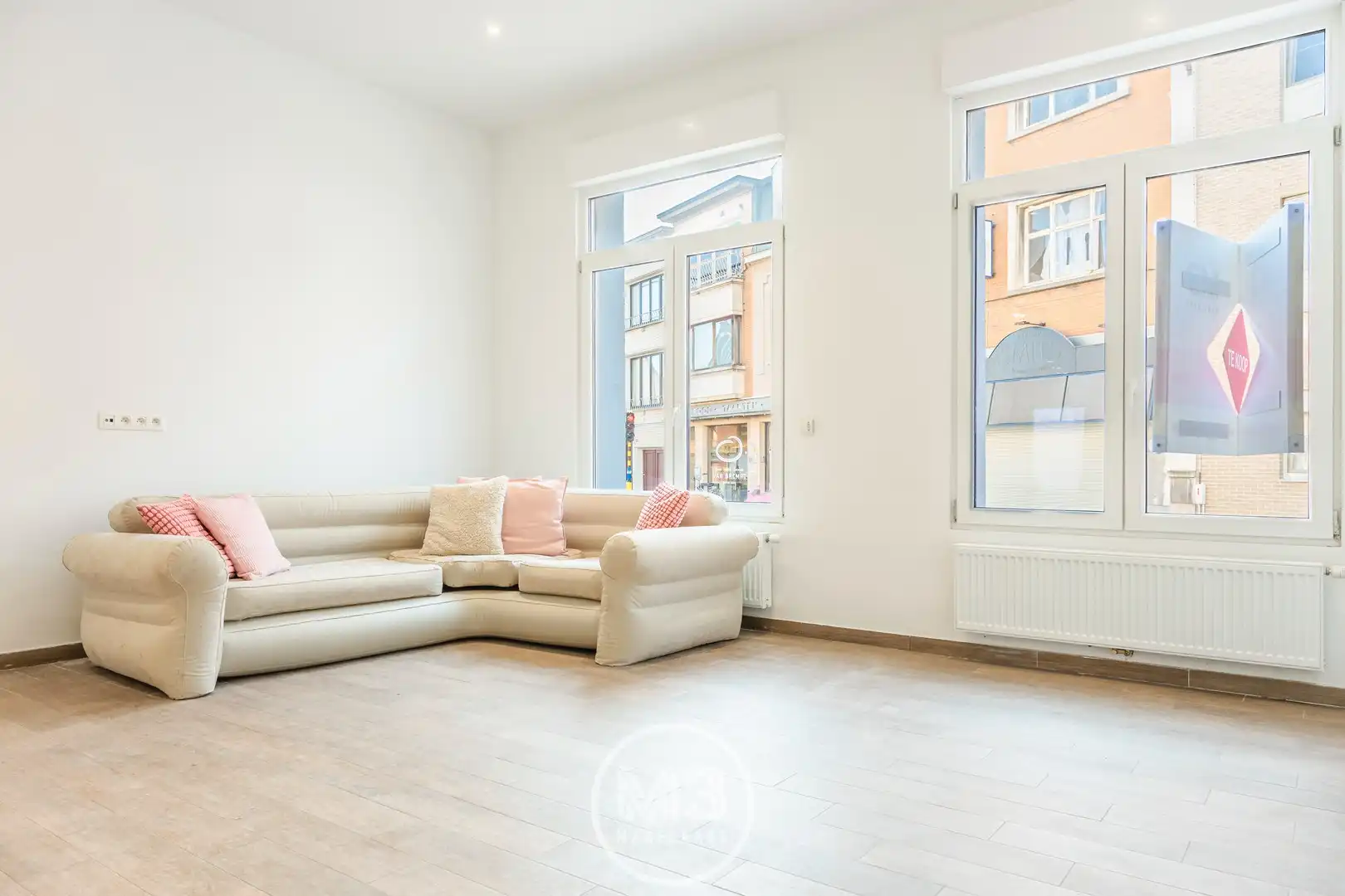 Gerenoveerde gezinswoning I 4 slpk | 2 badk | Label B | Instapklaar foto 3