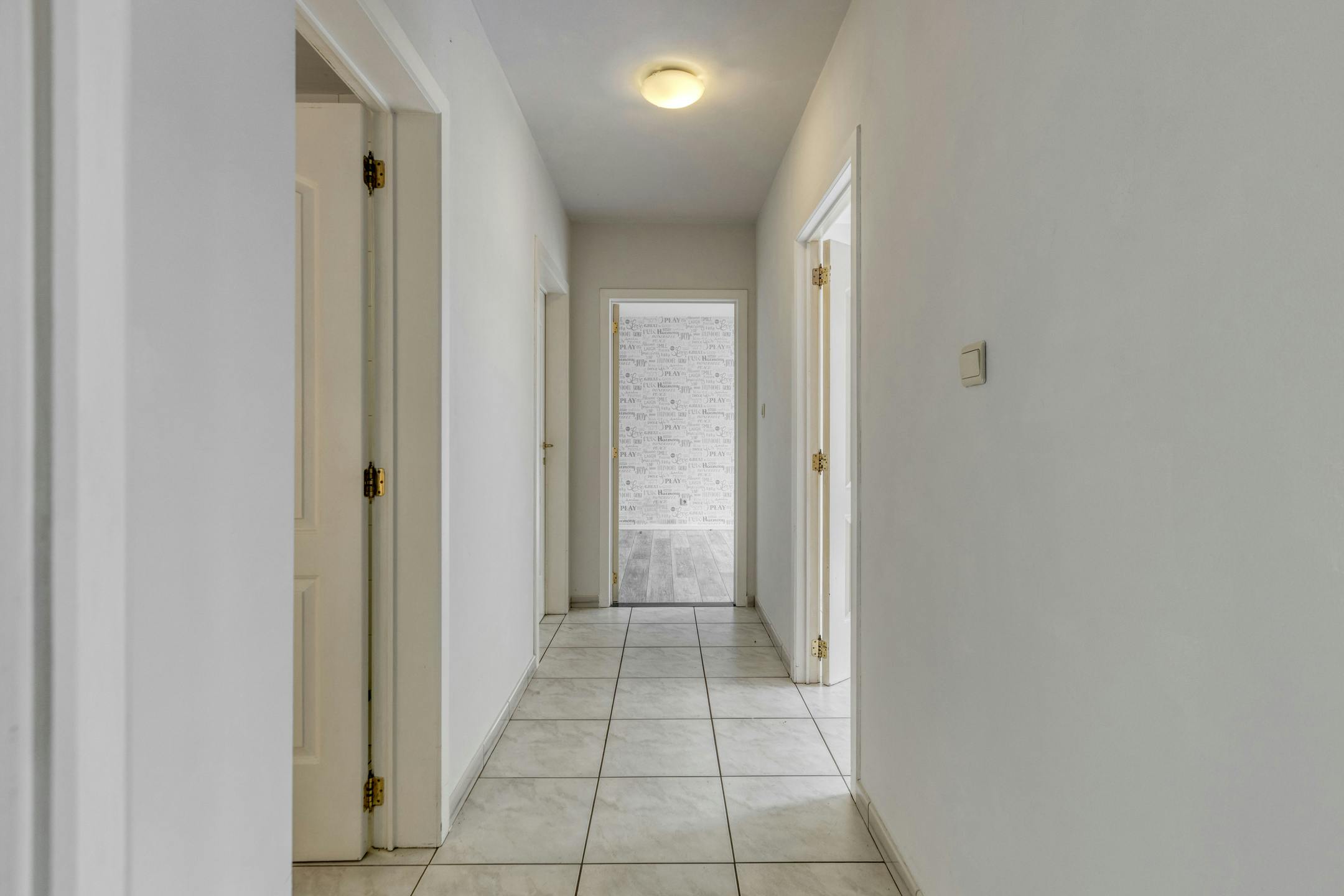 Opbrengsteigendom met 2 appartementen en hangaar te Lummen foto 11