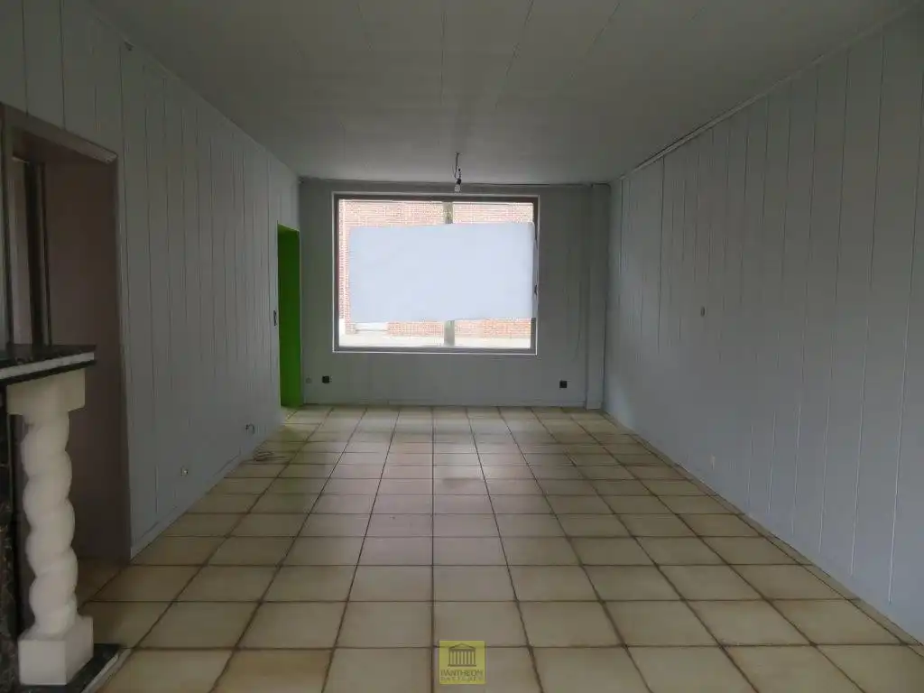 Handelspand te huur met keuken en toilet foto 3