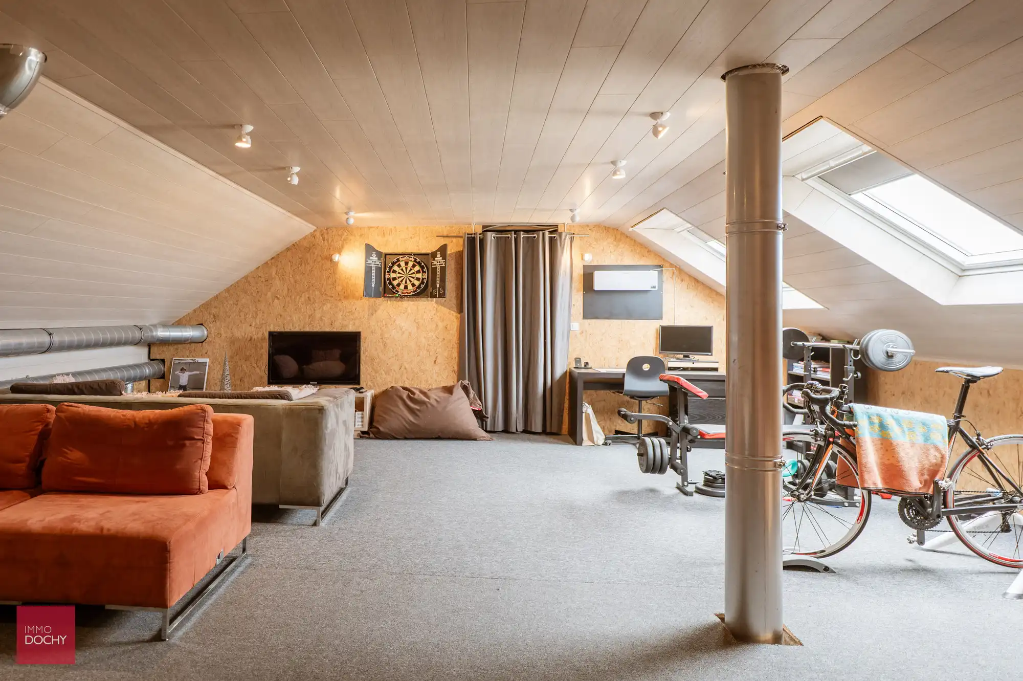 Recente en energiezuinige villa op een perceel van 1.688 m², gebouwd in 2011. foto 18