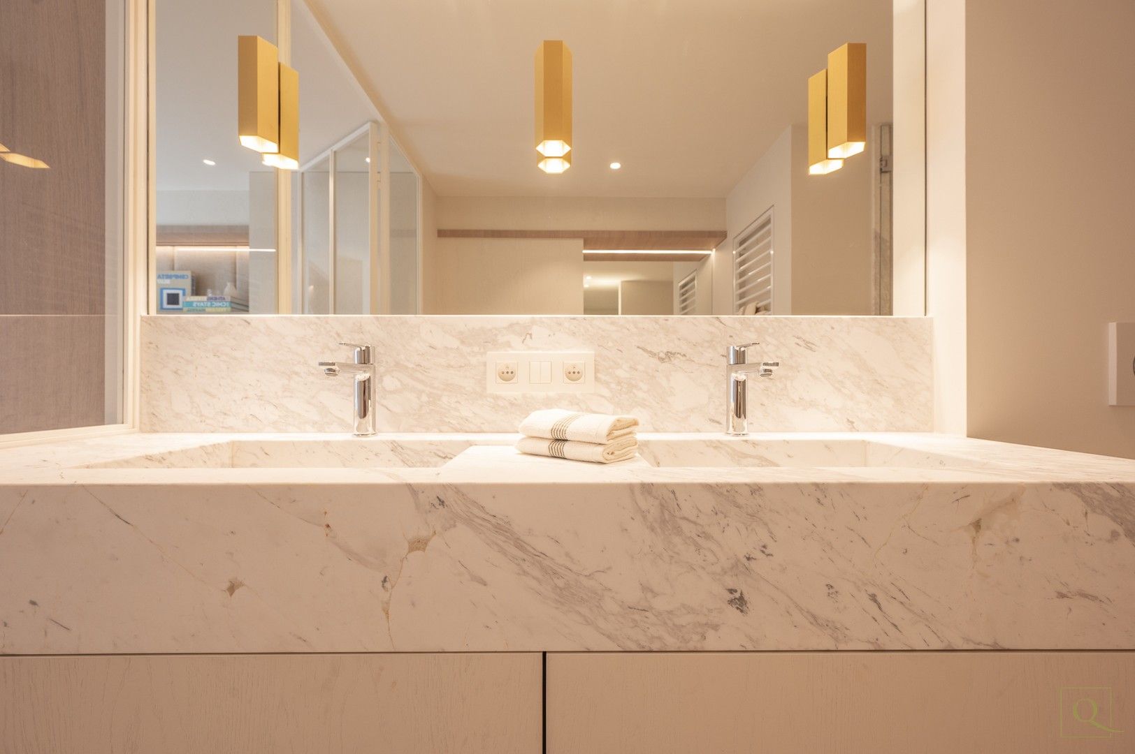 Prachtig gerenoveerd appartement met 3 slaapkamers vlakbij de Dumortierlaan. foto 16