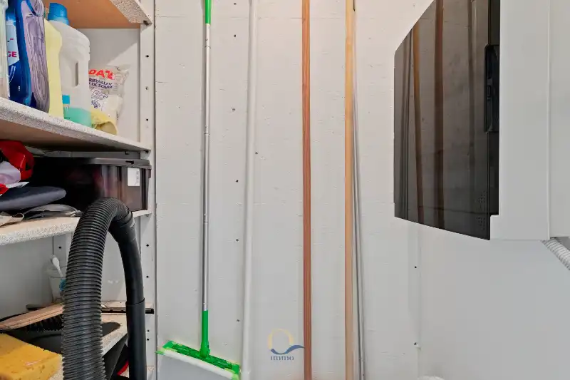 Smaakvol ingericht 2-slaapkamerappartement met adembenemend frontaal zeezicht foto 18