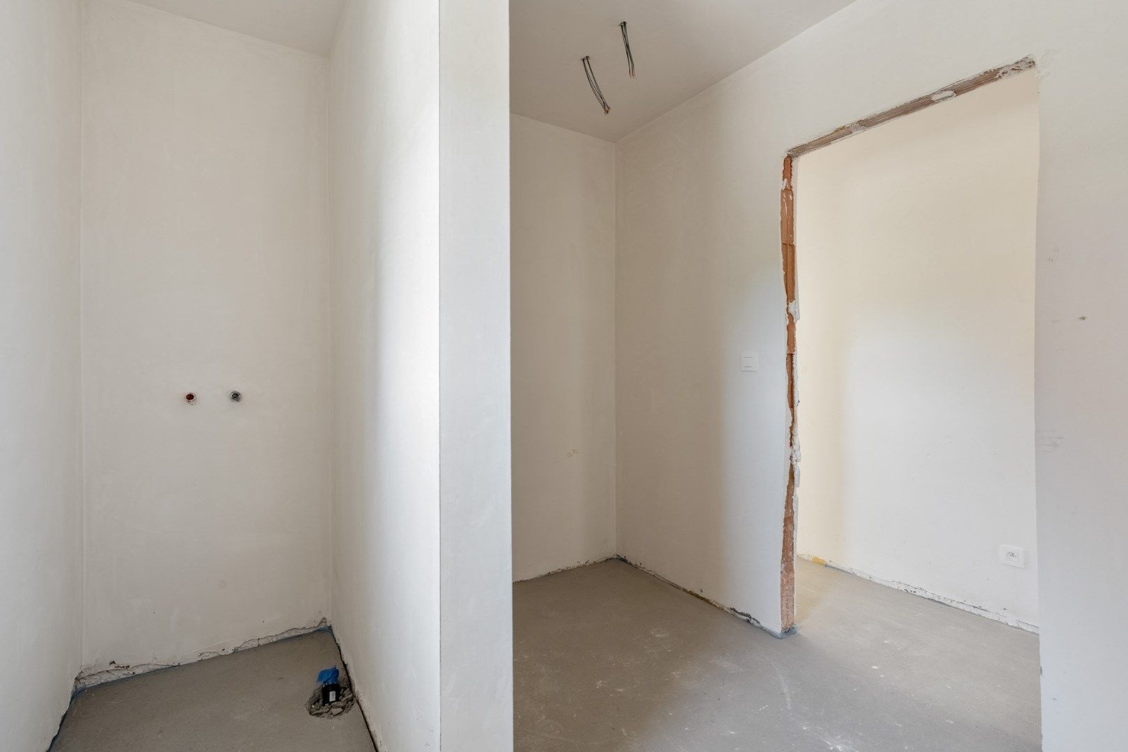 Exclusieve halfvrijstaande woning te koop na transformatie van bestaande hoeve naar 2 casco+ BEN-woningen!  foto 16