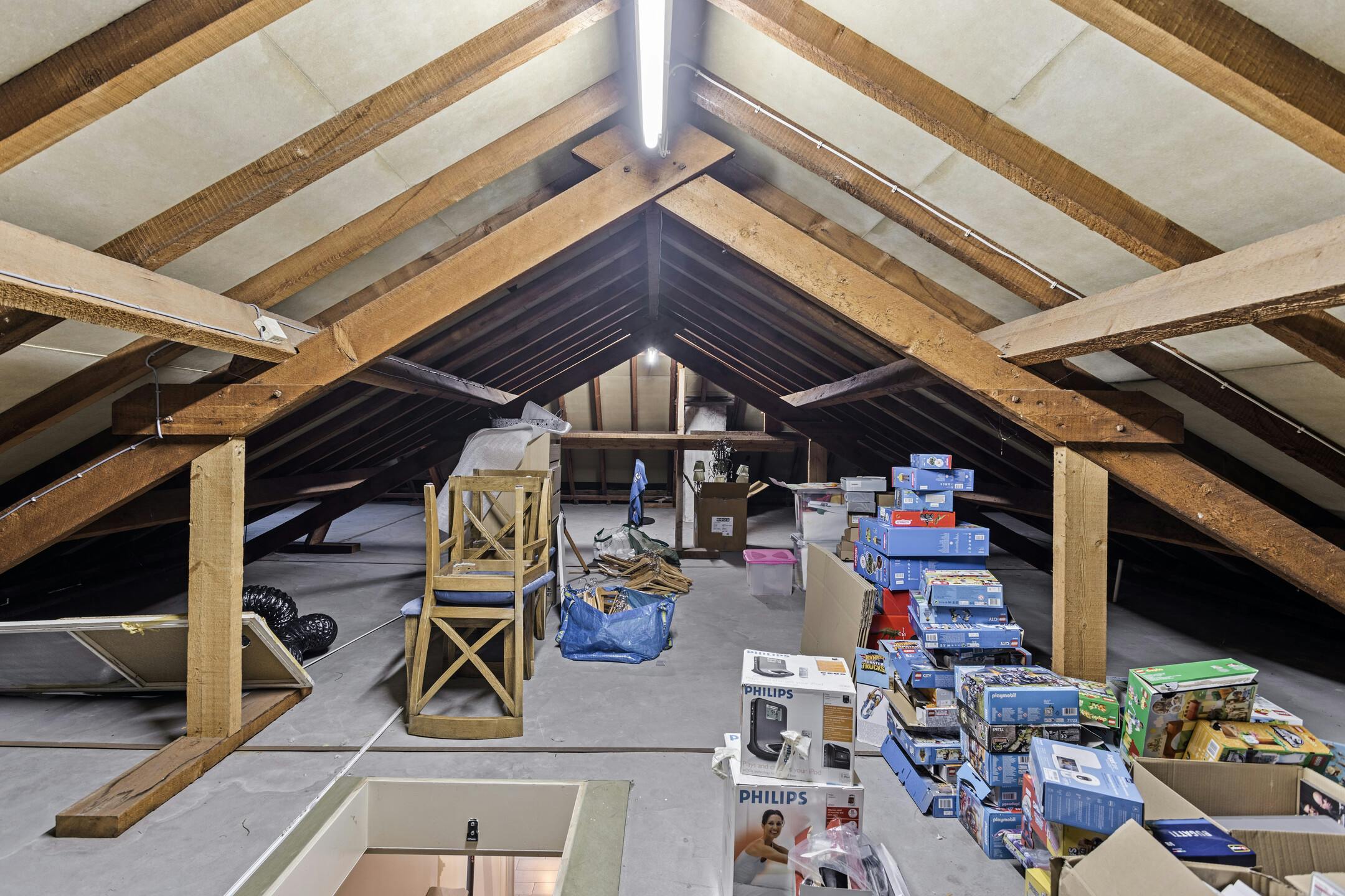 Te renoveren alleenstaand huis te koop op 1062 m² in Rumbeke foto 18