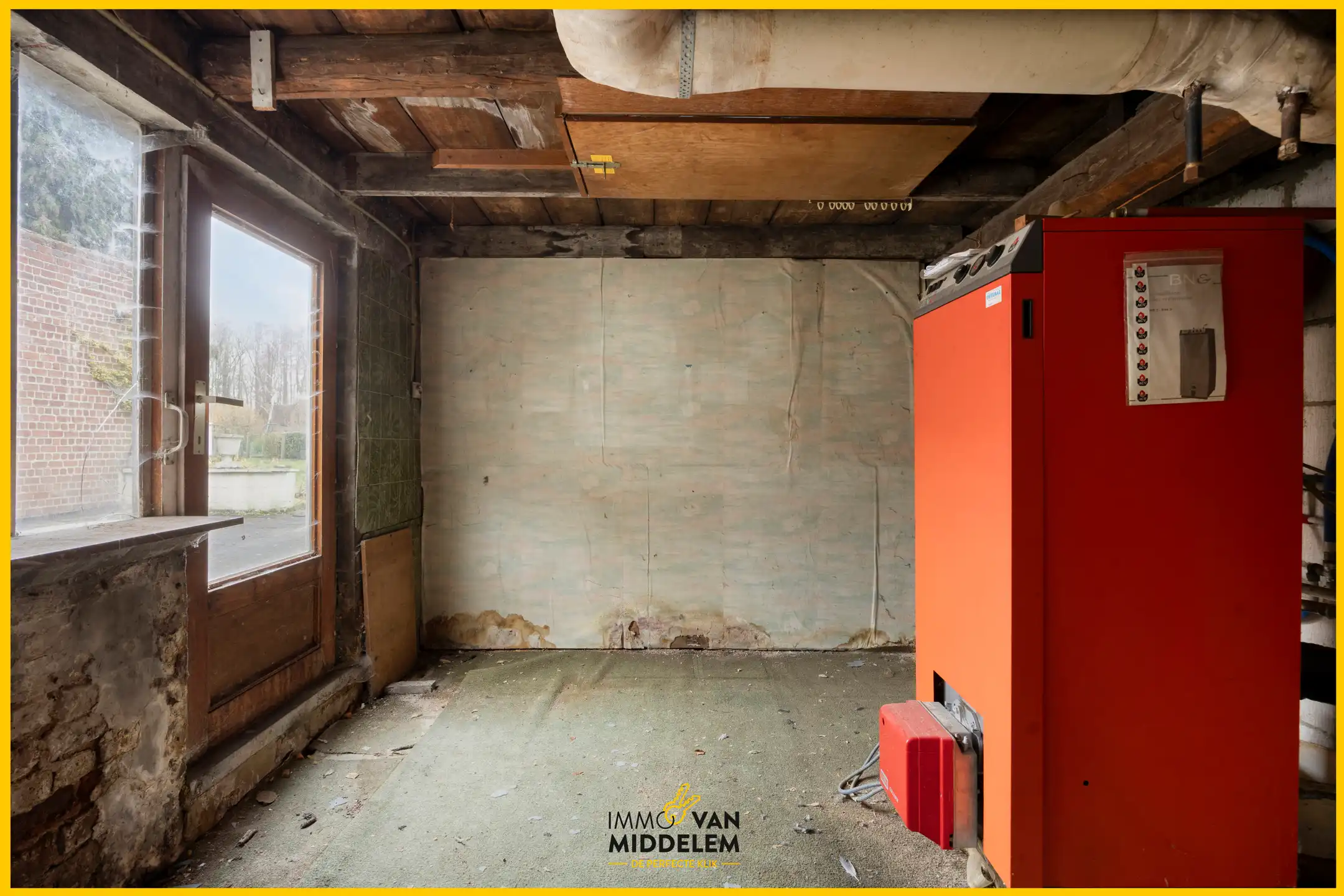 VOLLEDIG TE RENOVEREN WONING MET 5 KAMERS EN TUIN foto 19