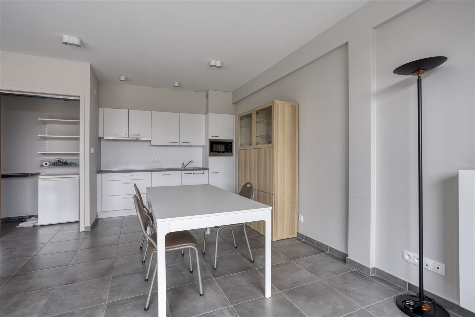 Moderne en ruime assistentie appartement (2 slaapkamers) te Halle foto 6