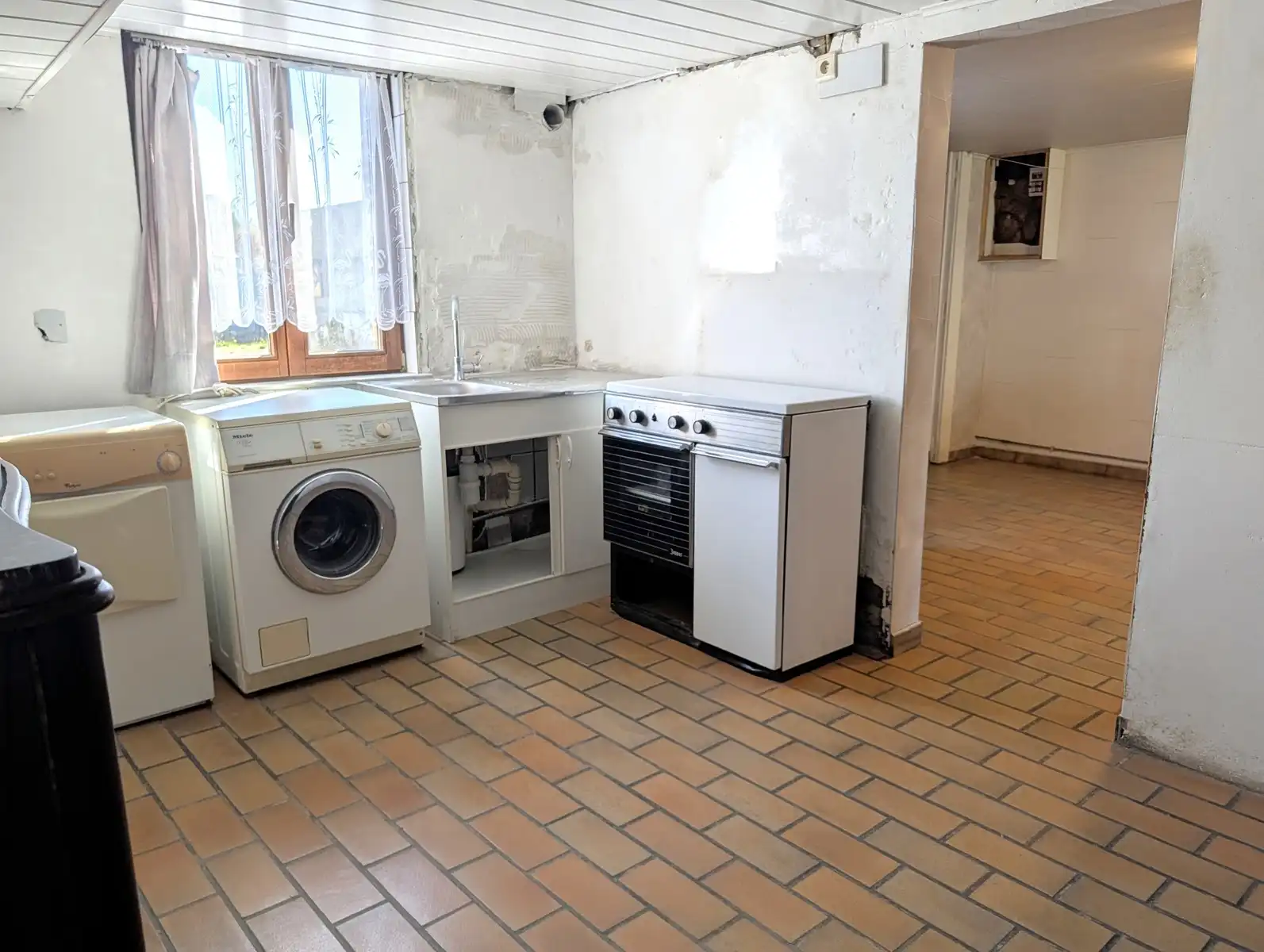 Te renoveren woning met potentieel in een doodlopende straat foto 8