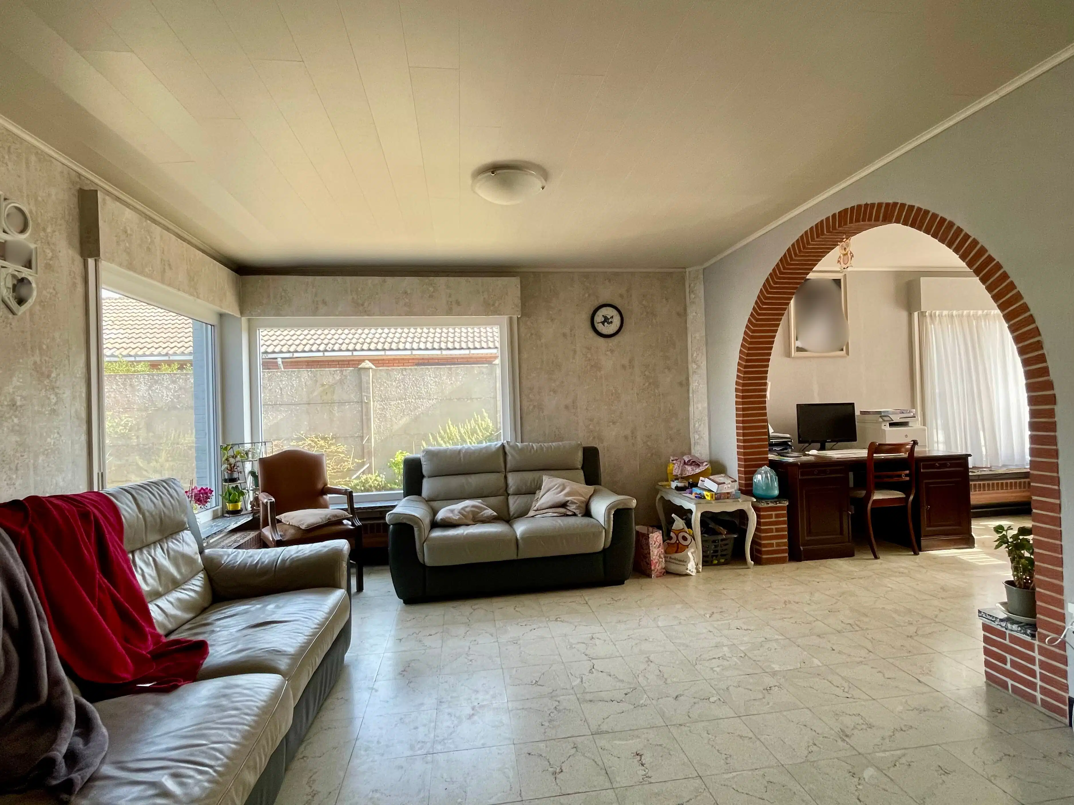 Ruime halfopen bebouwing met 3 slaapkamers, tuin en garage foto 3