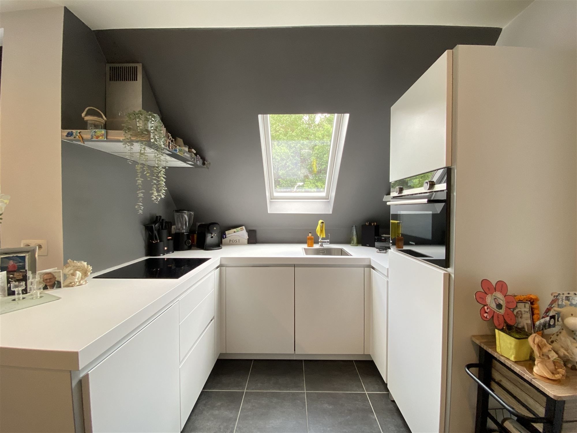 Energiezuinig 1-slpk appartement met garage en uniek zicht op groen in hartje Evergem foto 9