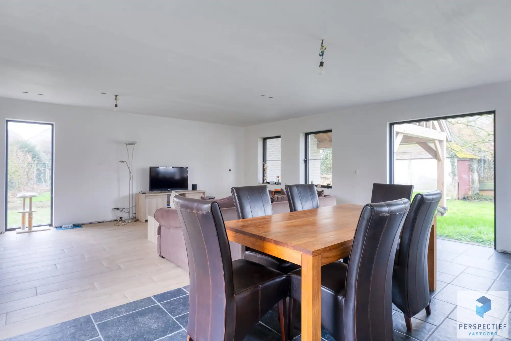 Charmante energiezuinige hedendaagse landelijke villa met tuin op 1067m² foto 6