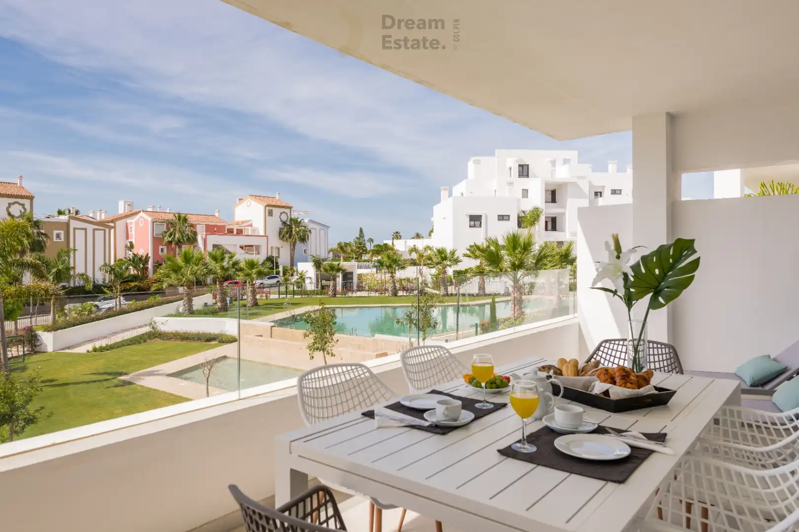 Apartament gelegen in Cortijo del Golf in El Campanario, Estepona. foto 3