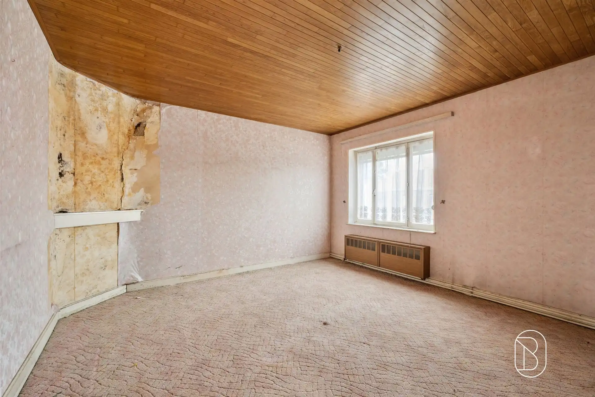 Woning met tuin en grote garage  foto 12