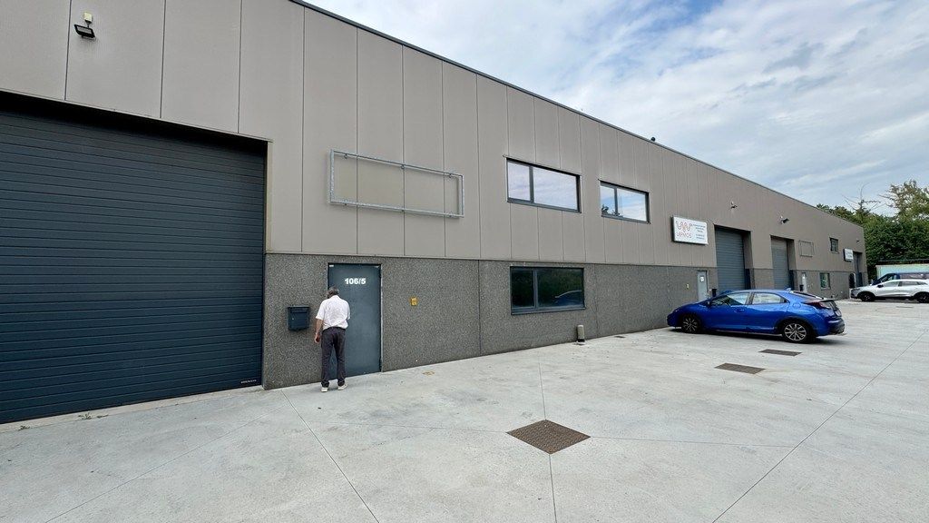 Opslagruimte te huur nabij E313 in Ranst foto 7