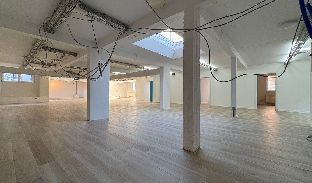 Vernieuwde kantoren te huur vlakbij Eilandje in Antwerpen foto 4