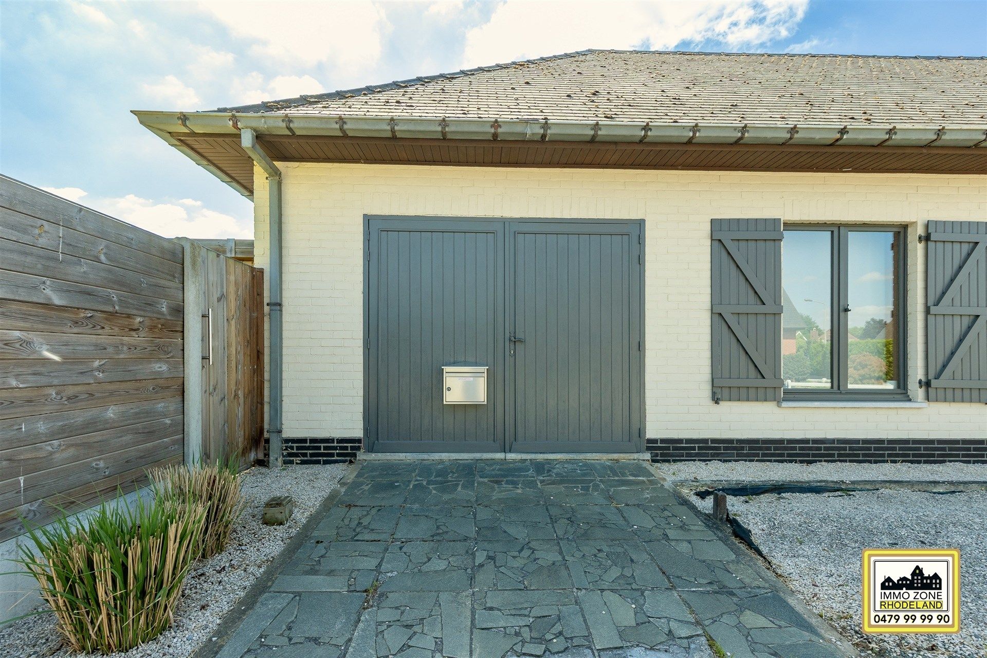 Prachtige bungalow met 3 slpks, garage en tuin foto 4