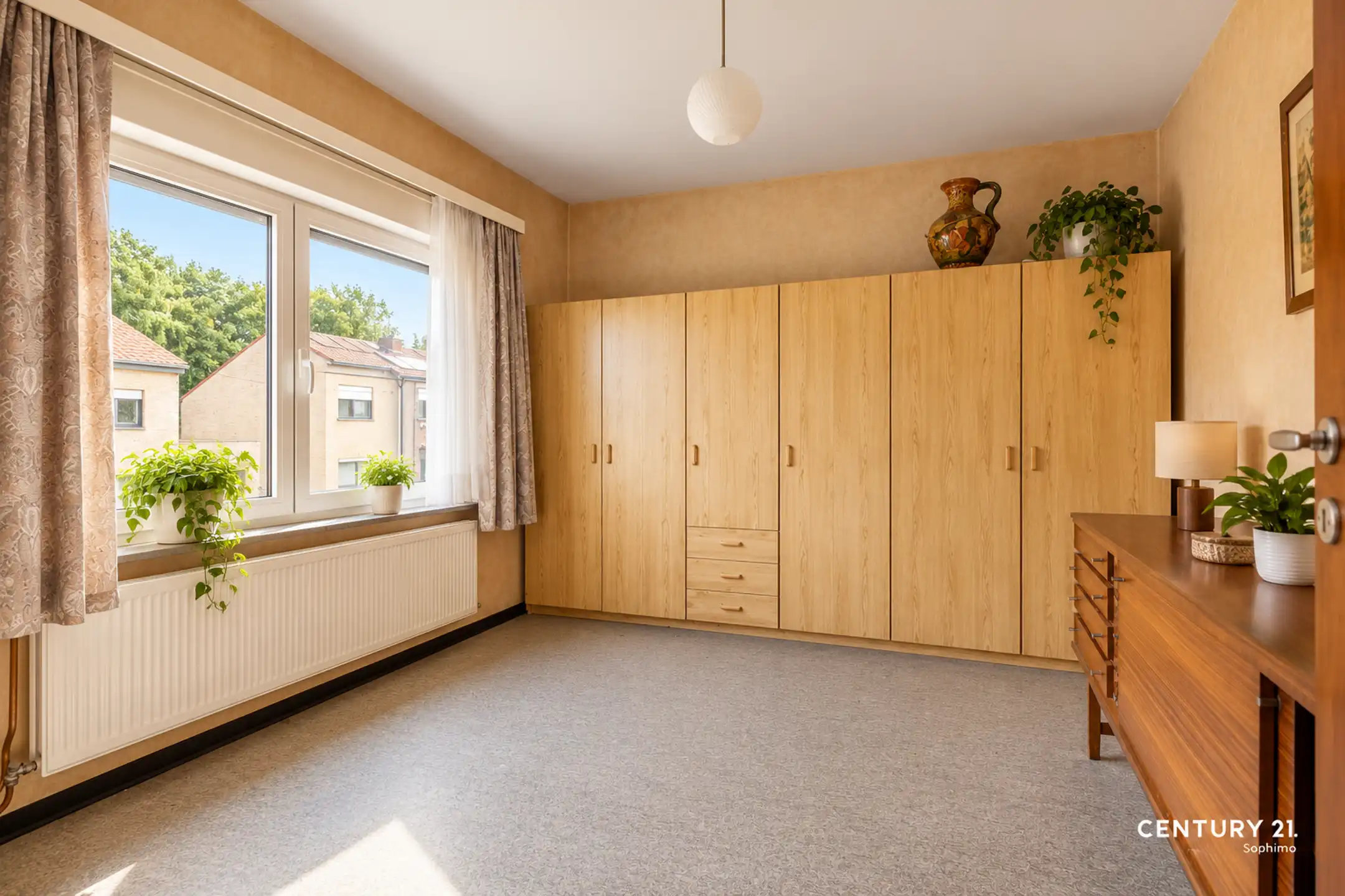 Rustig gelegen gezinswoning met 3 slaapkamers foto 11