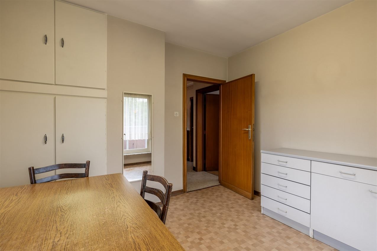 Te renoveren woning met 4 slk. in het hart van Averbode foto 17