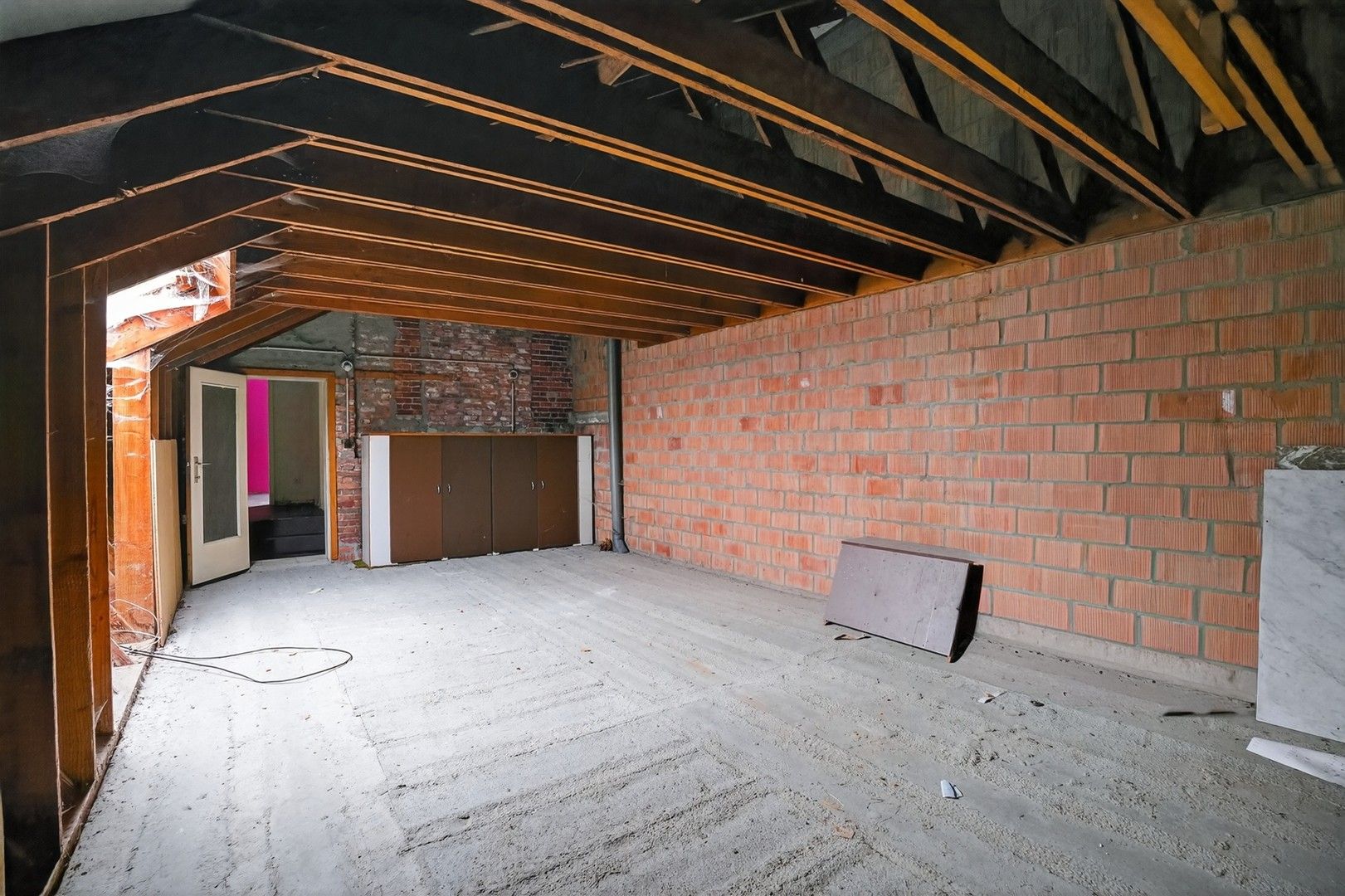 Stevige woning met grote tuin op 1.112 m², tal van mogelijkheden. foto 12