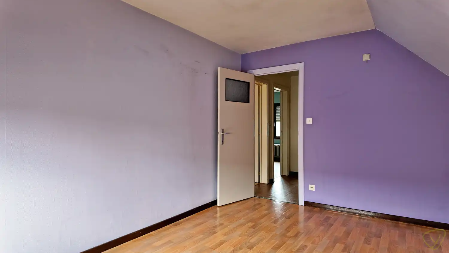 Ruime gezinswoning met grote tuin te huur in Zomergem! foto 20