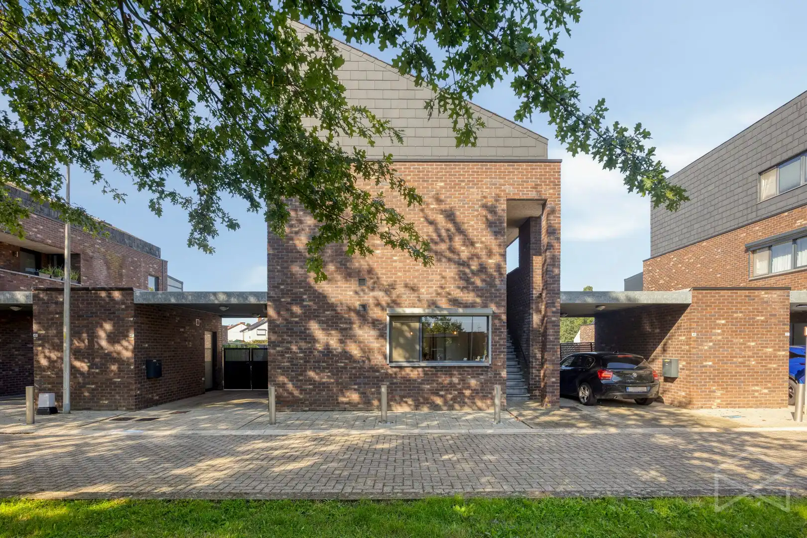 Gelijkvloers appartement te koop in Hulst foto {{pictureIndex}}
