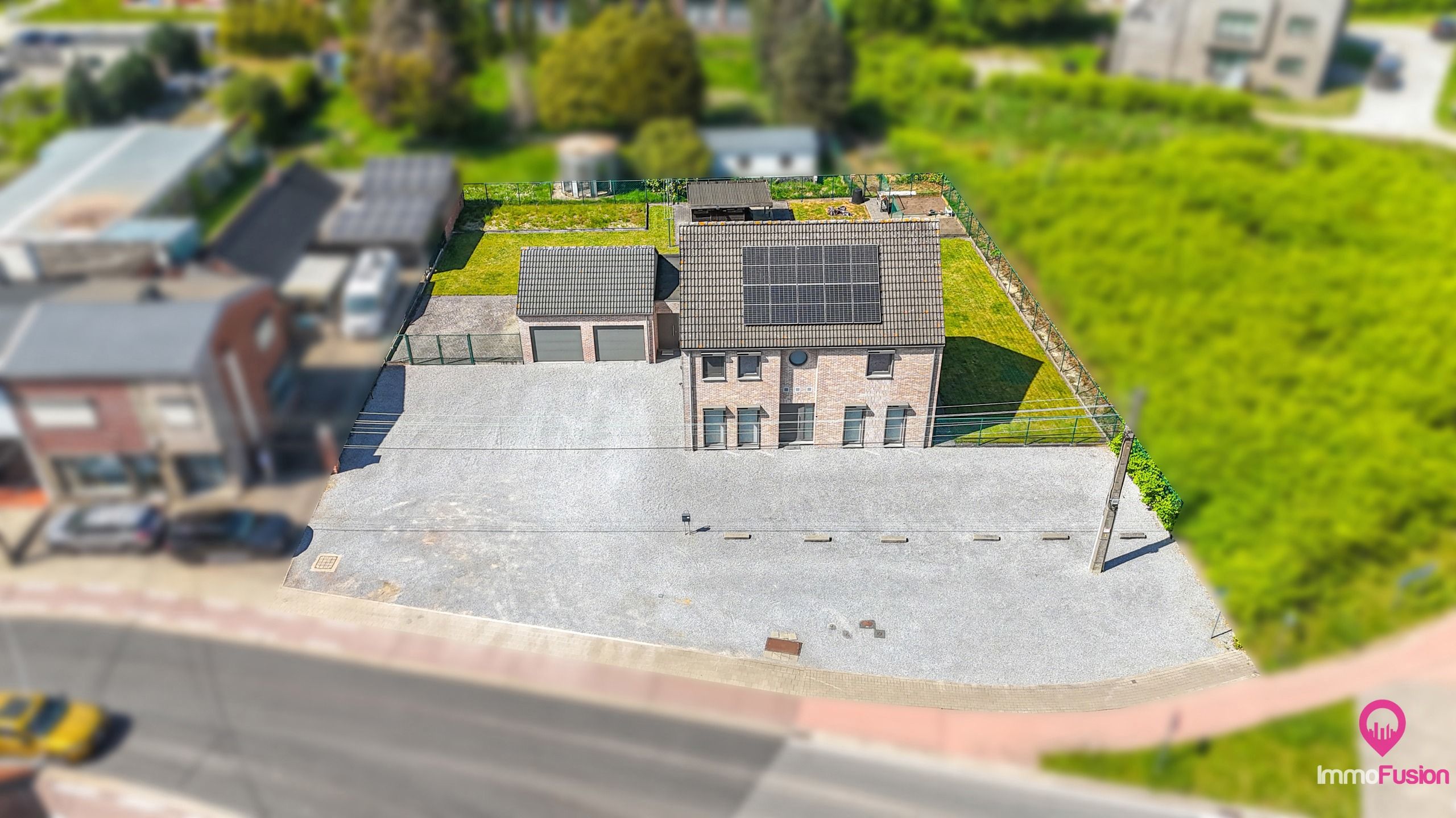 Ruime gezinswoning met 3 slpks, dubbele garage en grote tuin! foto 57