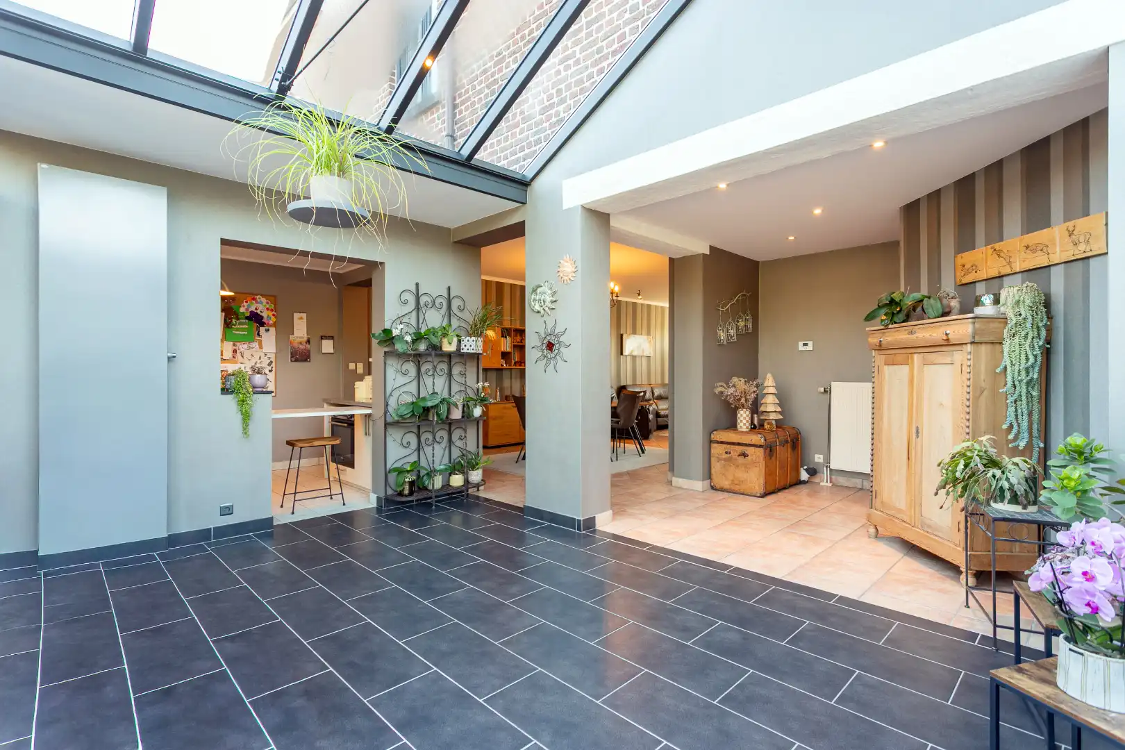 Instapklare driegevelwoning met 4 slpk te Lembeek foto 9