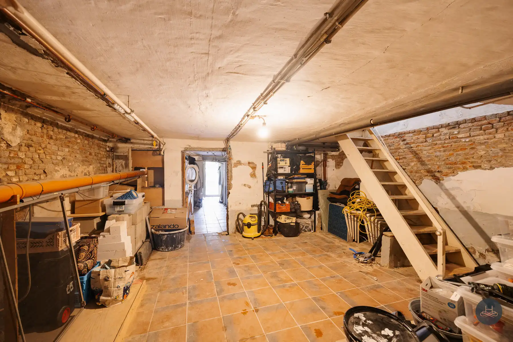 Recent vernieuwde en ruime gezinswoning met tuin en terras foto 23