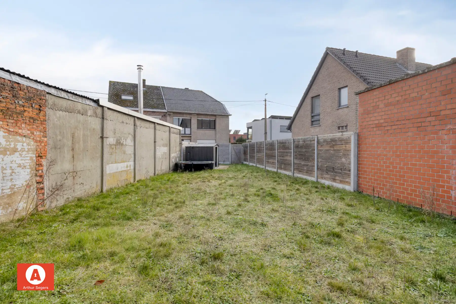 Te renoveren woning met zuidgerichte tuin nabij centrum foto 18