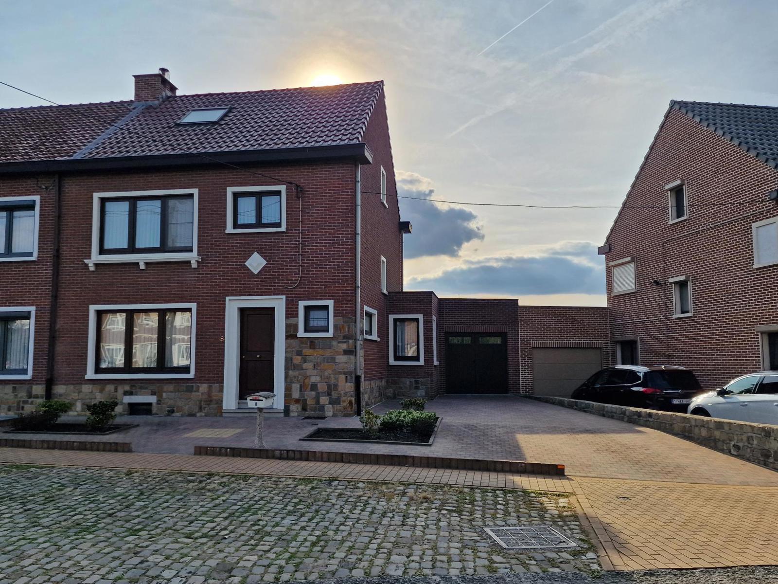 Goed onderhouden woning 4 slpks te Landen foto 2