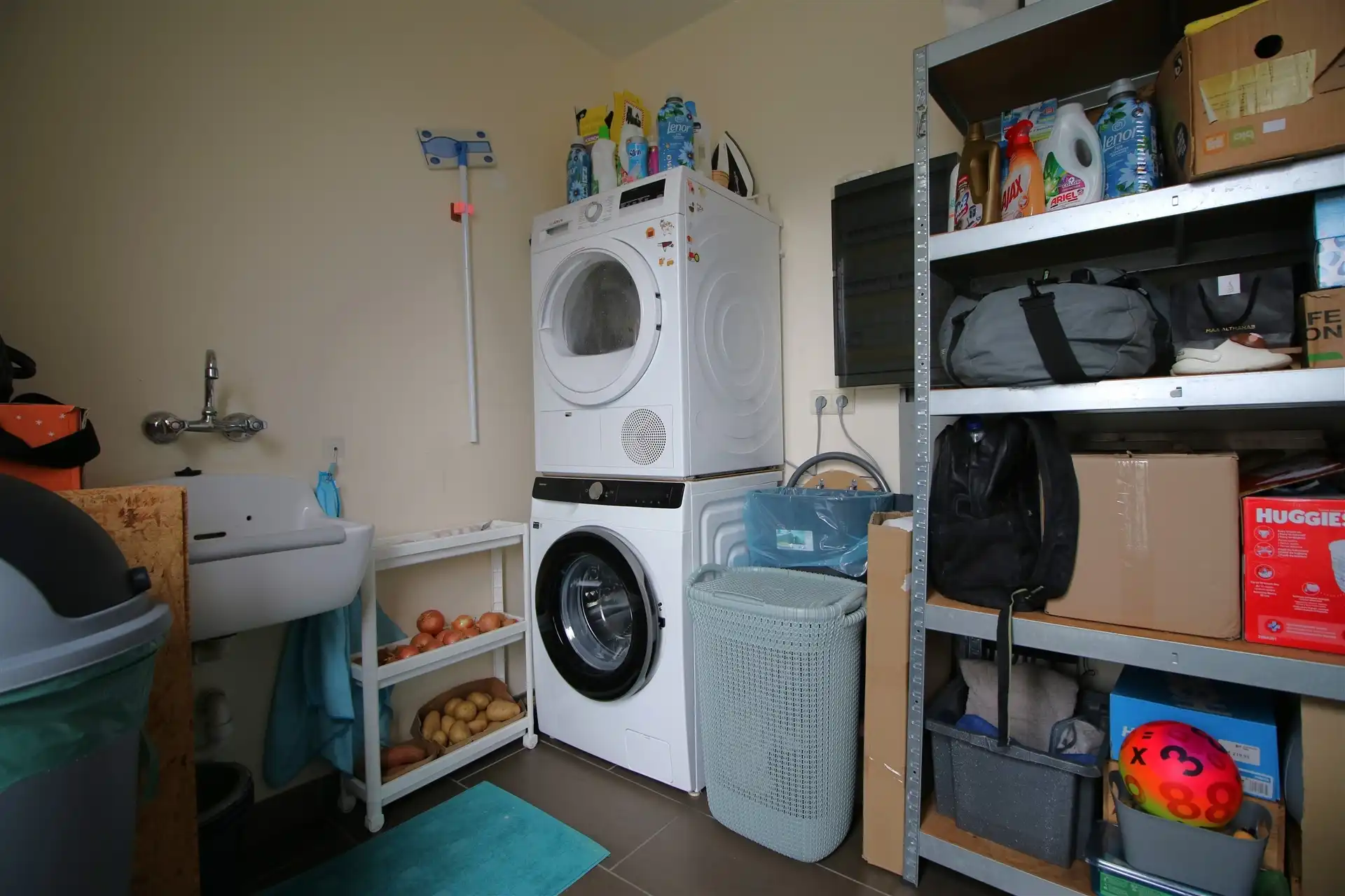 Opbrengsteigendom met 2 ruime appartementen foto 20