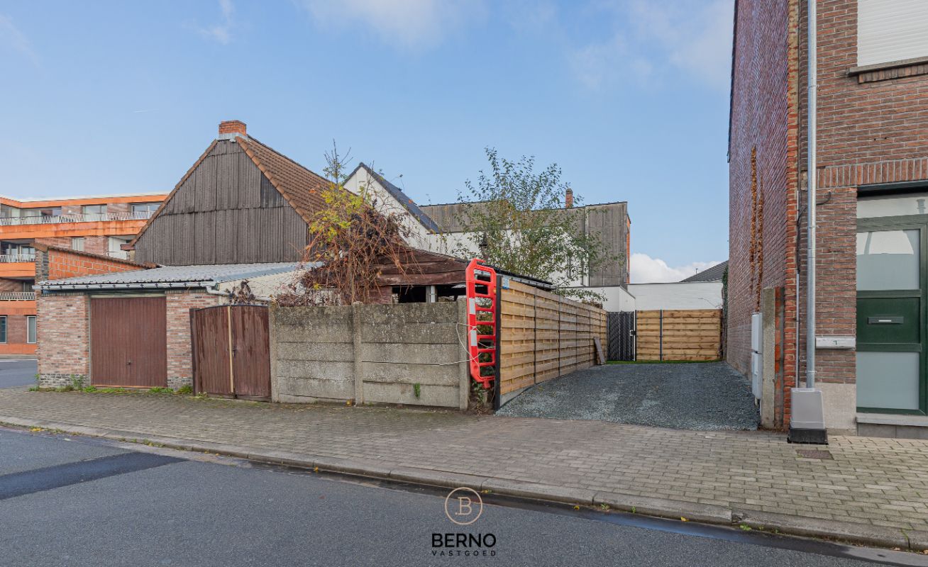 Vernieuwbouw woning met tuin foto 20
