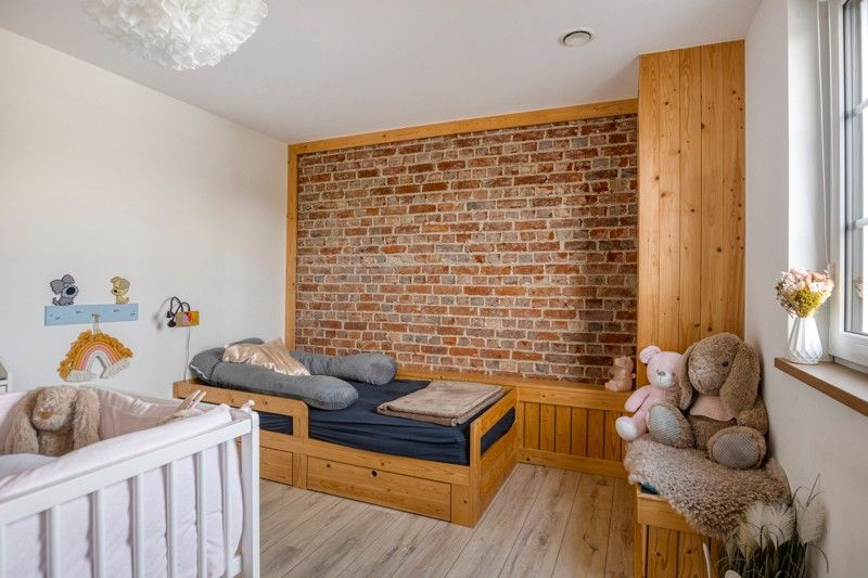 Instapklare halfopen woning met grote tuin en 3 slaapkamers TE KOOP in Meulebeke! foto 18