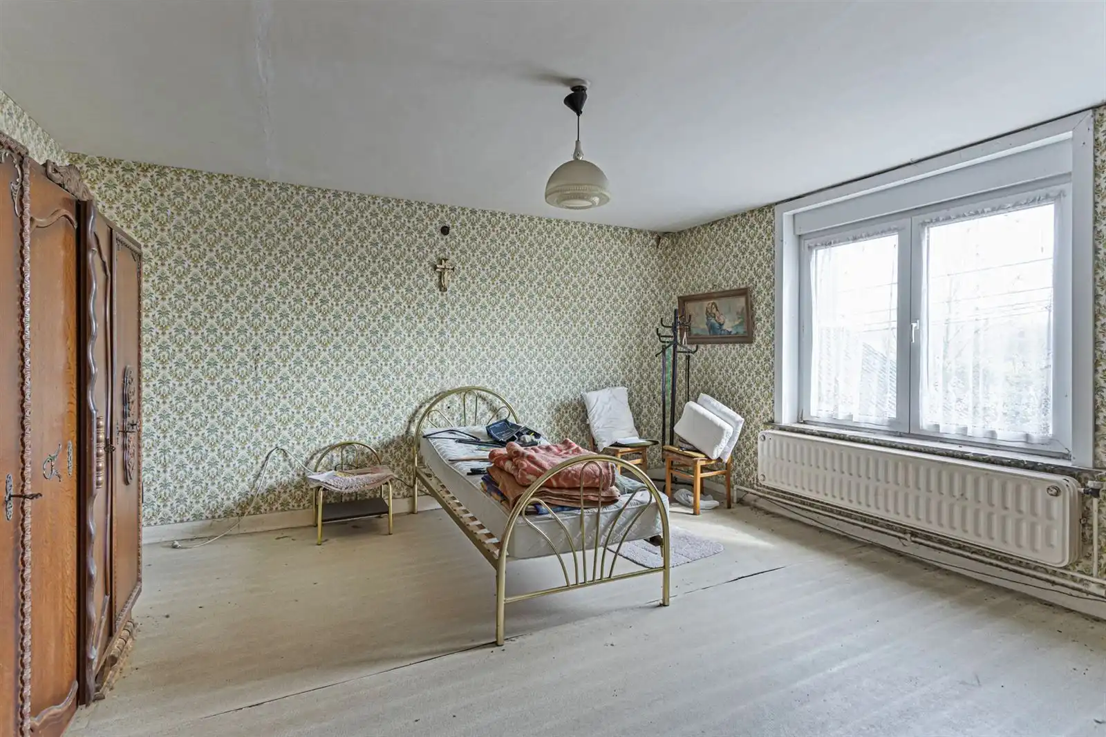 Statige te renoveren woning met schuur en tuin foto 13