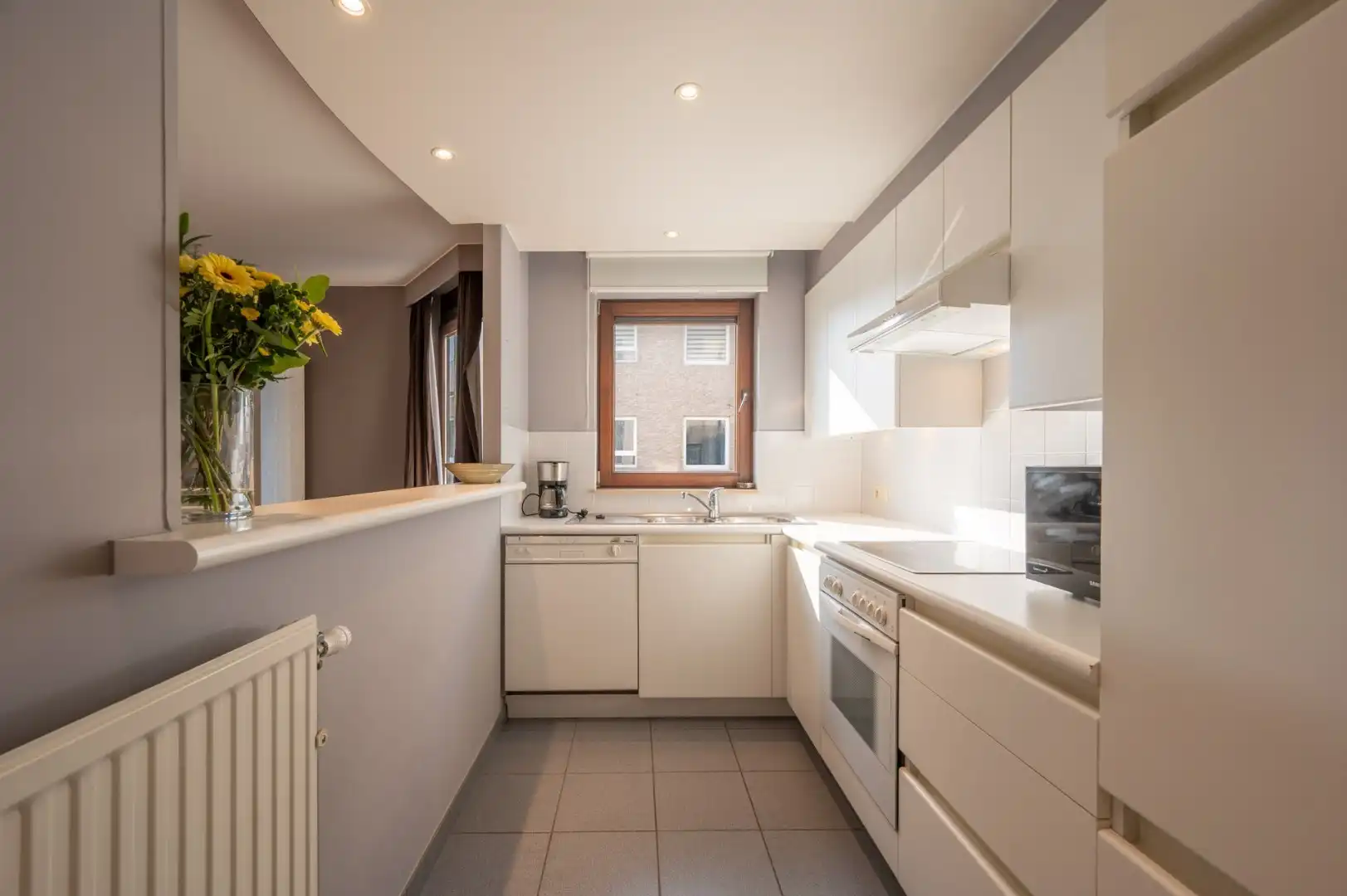 Uiterst ruim appartement met 3 slaapkamers en 2 badkamers   foto 9