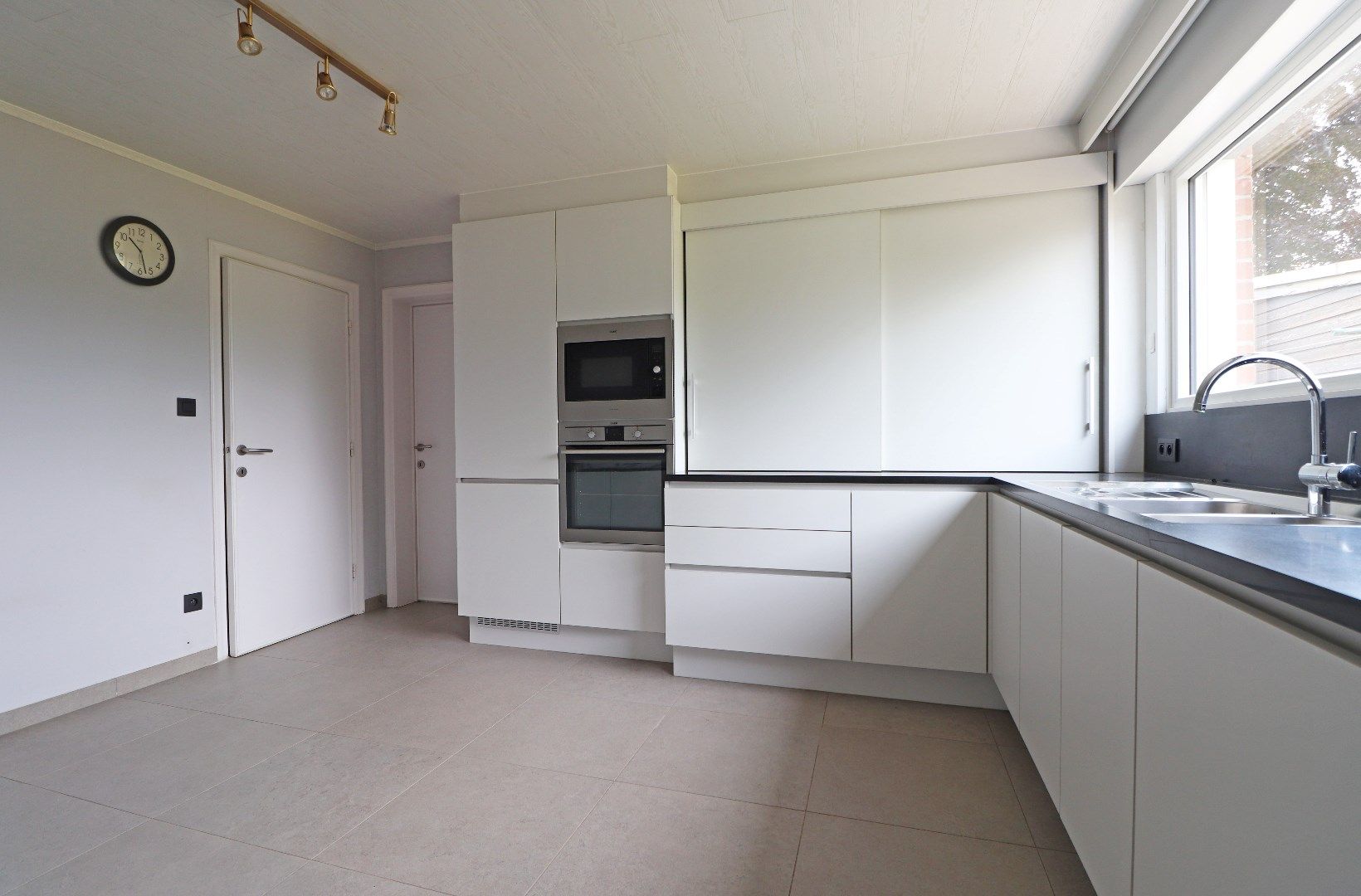 Verzorgde woning met polyvalente ruimte foto 4