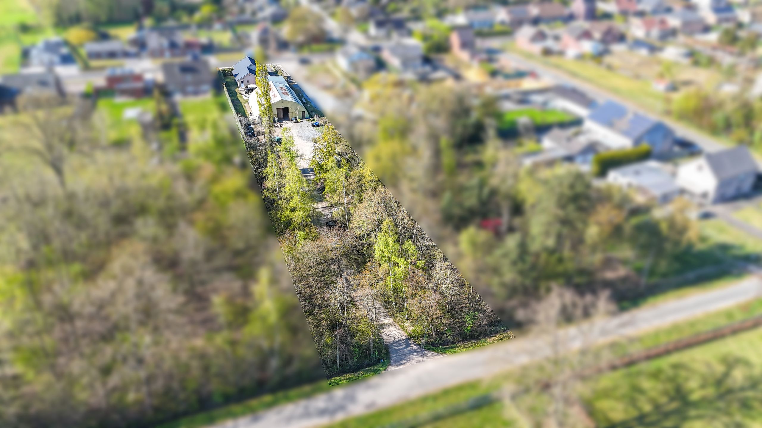 Mooie gerenoveerde woning met loods op 18are in Zonhoven! foto 32