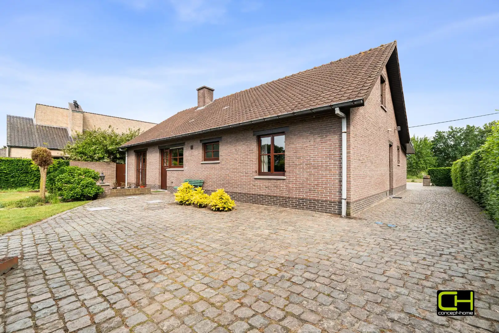 Rustig gelegen open bebouwing met ruime tuin in het groene Sint-Kruis-Winkel foto 15