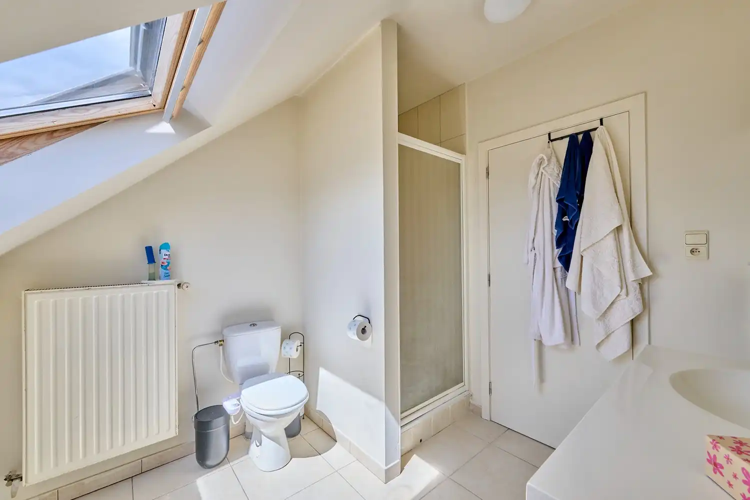 Goed onderhouden duplex appartement nabij de stadsrand foto 9
