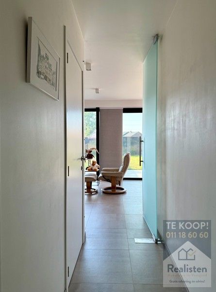 Schakelwoning in hartje Godsheide foto 7