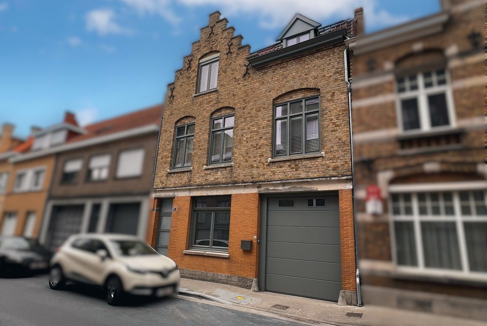 UNIEKE STADSWONING IN CENTRUM IEPER foto {{pictureIndex}}