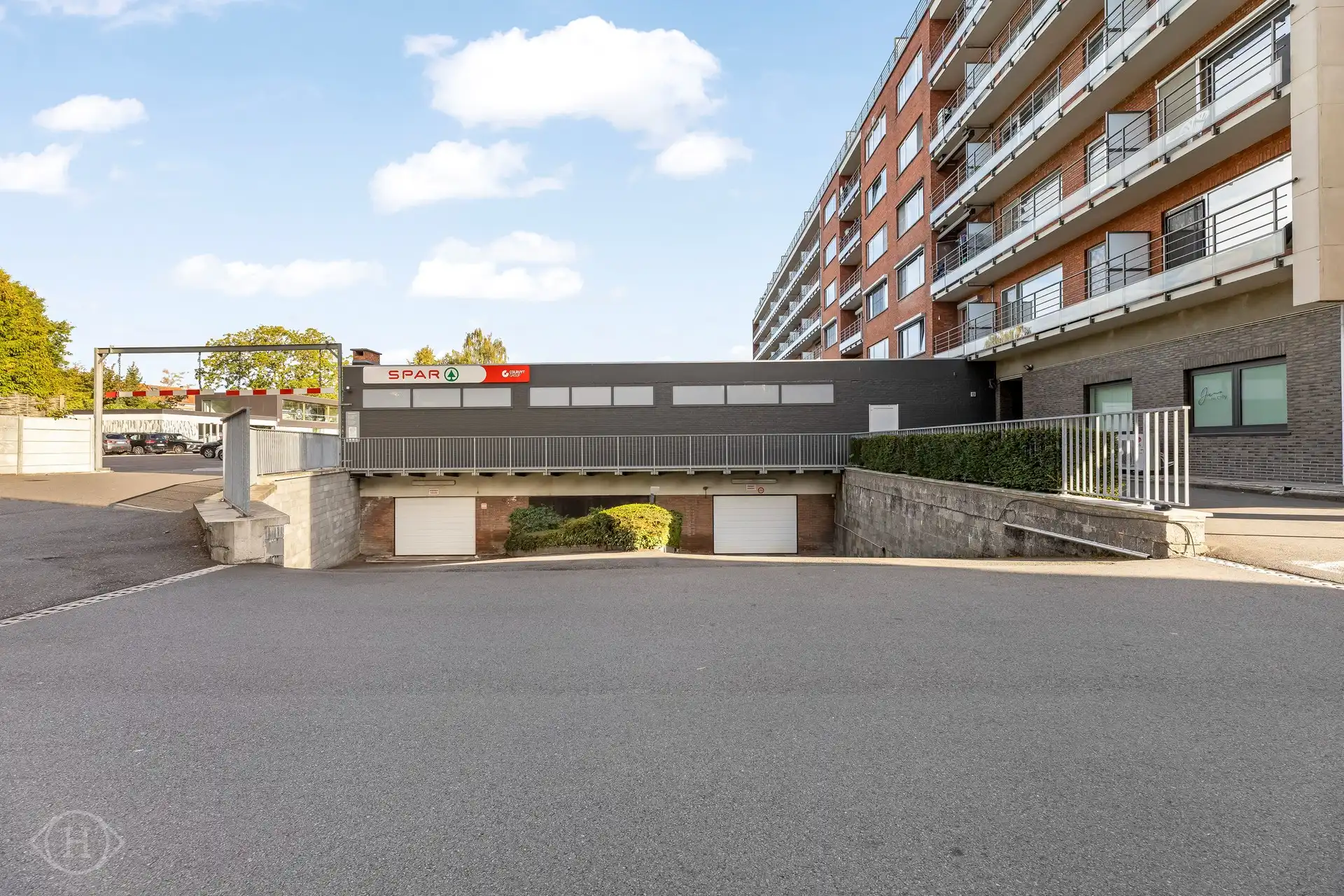 Ruime staanplaats Ambassade Naamsesteenweg Heverlee foto 6