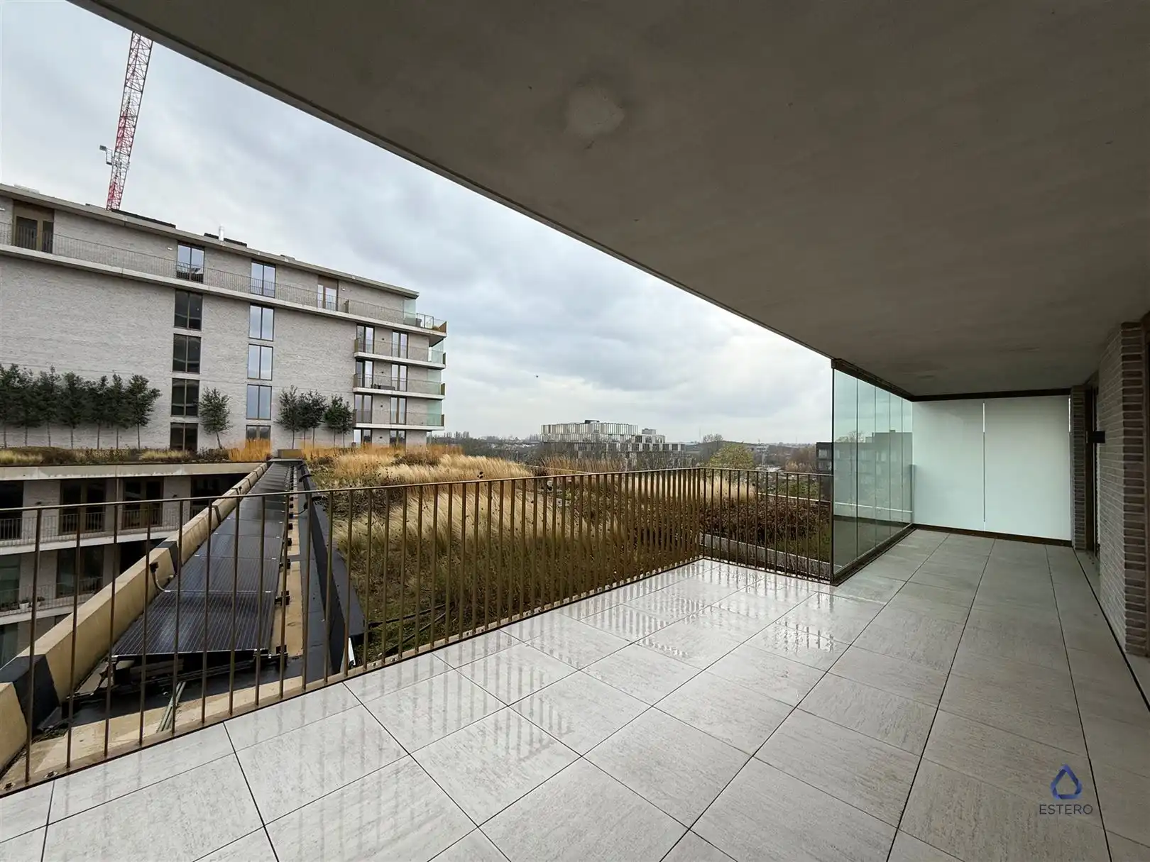 Luxe nieuwbouwappartement met dubbel terras op toplocatie foto 12