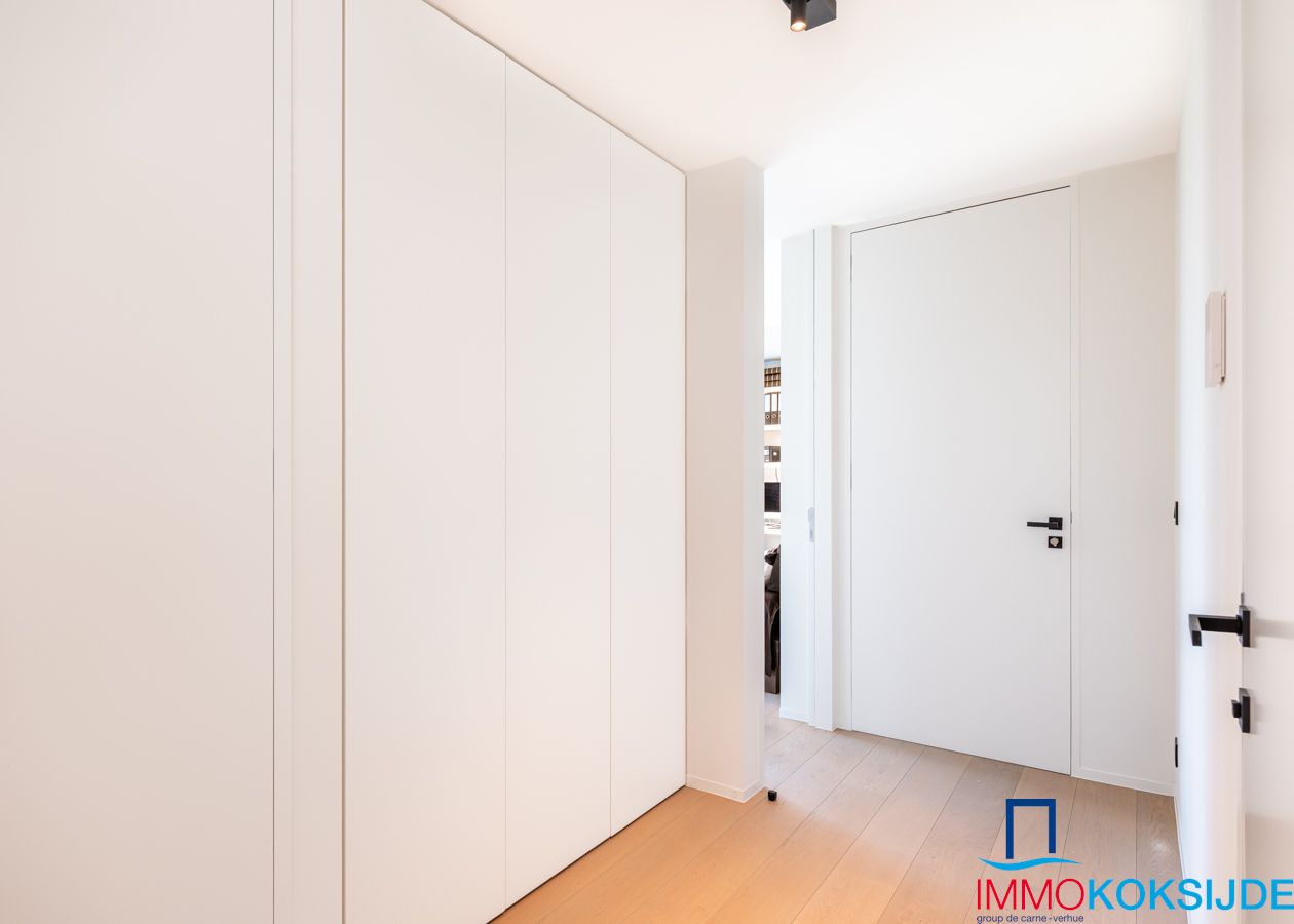 Exclusief penthouse met 2 slaapkamers en ruim terras in moderne residentie foto 28