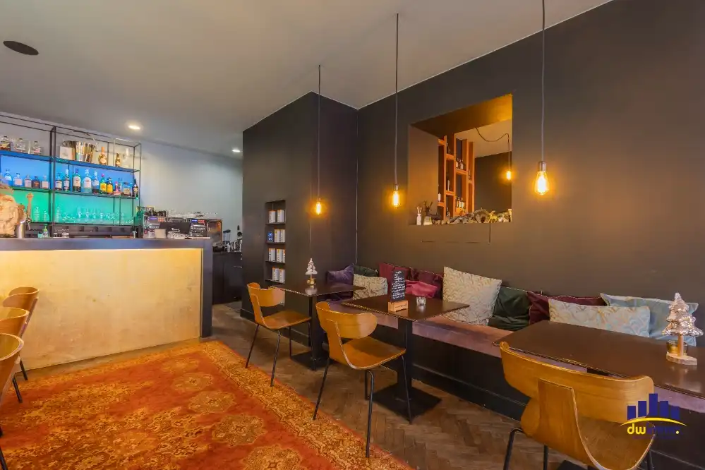 Instapklare lounge-, tapas- en koffiebar over te nemen in centrum Kortrijk foto 4